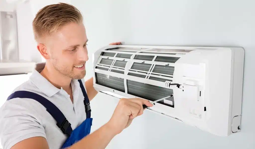 https://polariklimlendirme.com/wp-content/uploads/2025/09/Our-Guide-to-Air-Conditioning-Service-and-Maintenance.jpg.webp